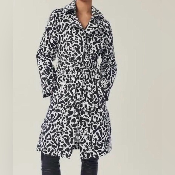 REVOLVE BRAND: LITA by CIARRA Amour King Cheetah Print
Trench Coat. NWOT - Picture 5 of 11